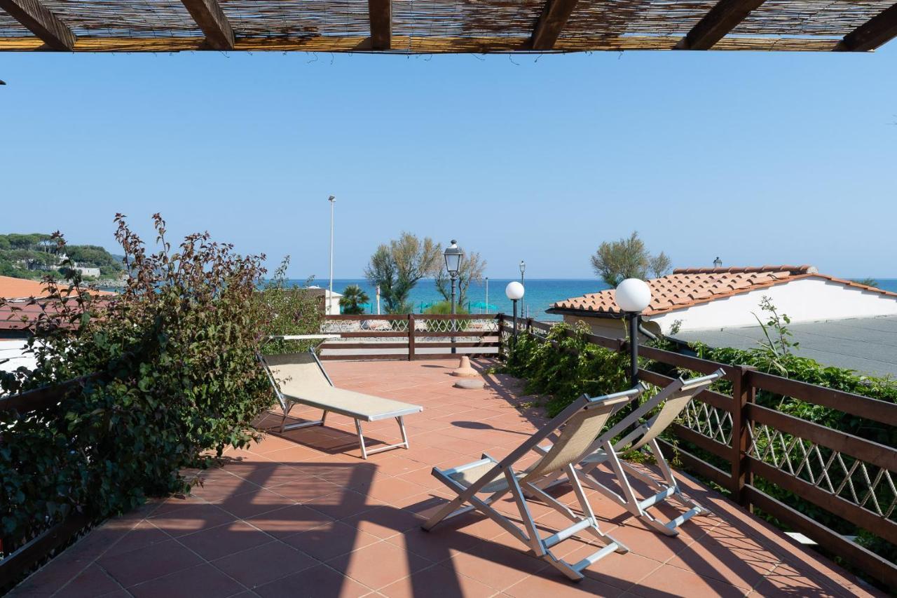 Hotel Delfino Procchio  Luaran gambar