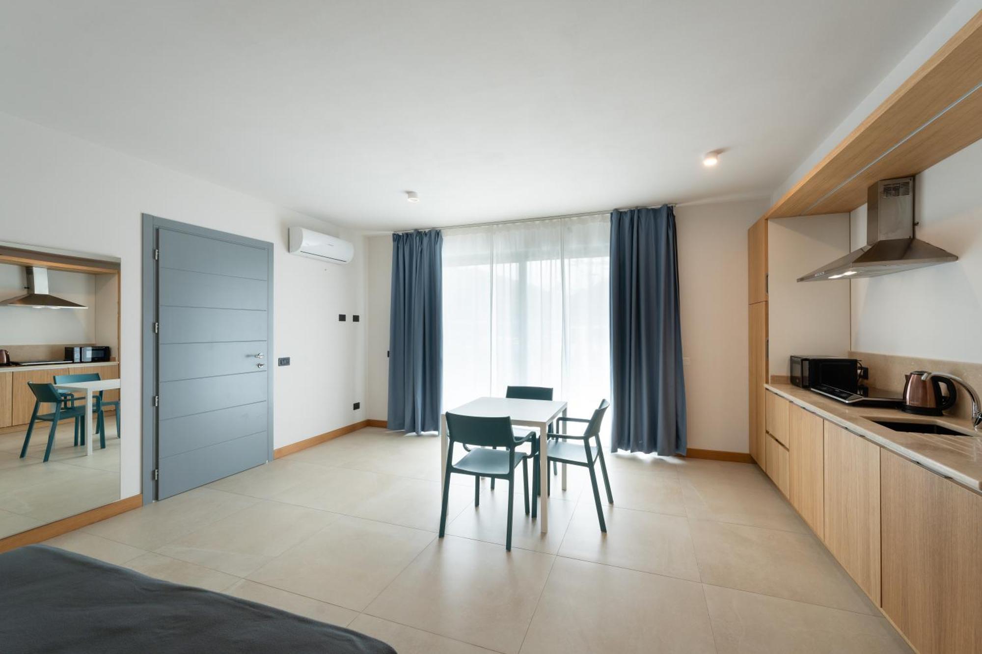 Hotel Delfino Procchio  Luaran gambar