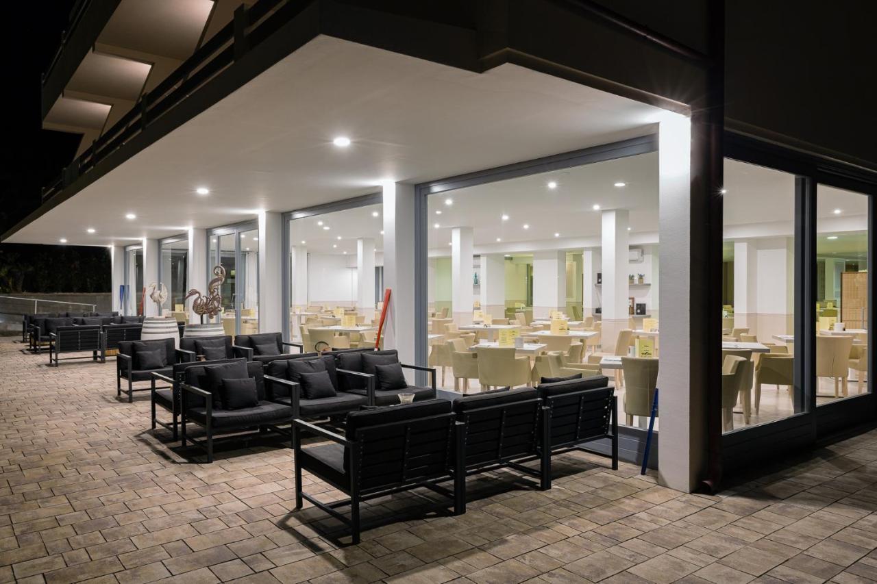 Hotel Delfino Procchio  Luaran gambar